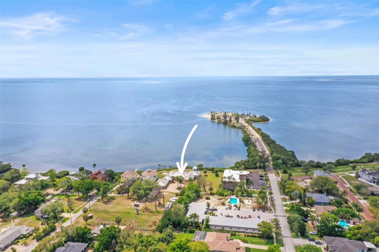 1721 Gulf Road, Tarpon Springs, FL 34689 Photo