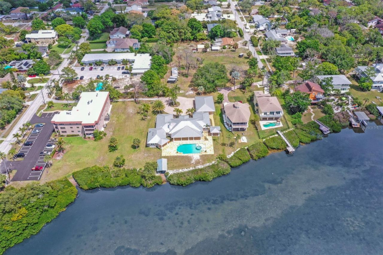 1721 Gulf Road, Tarpon Springs, FL 34689 Photo