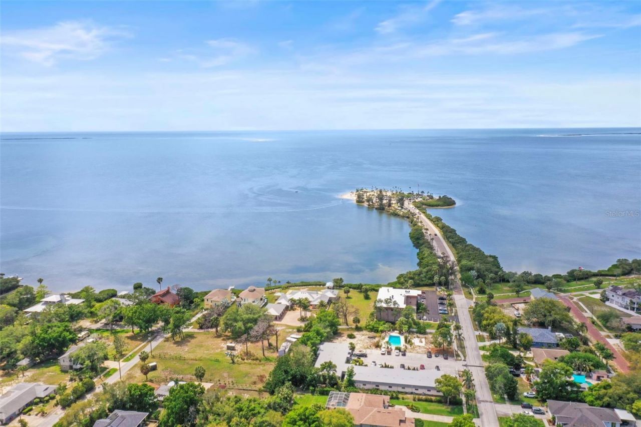 1721 Gulf Road, Tarpon Springs, FL 34689 Photo