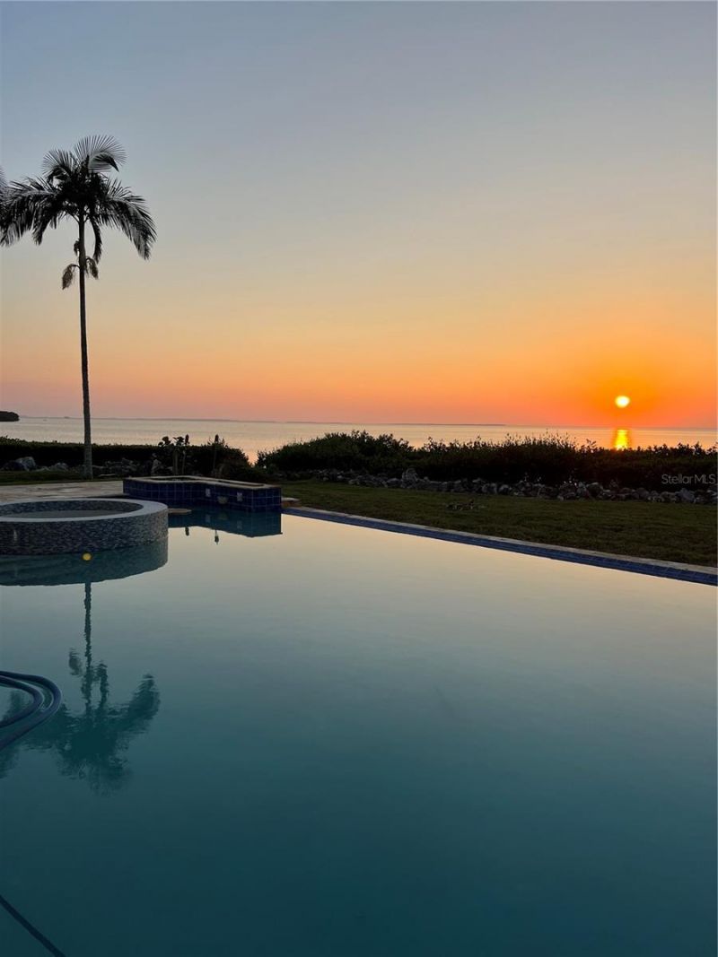 1721 Gulf Road, Tarpon Springs, FL 34689 Photo