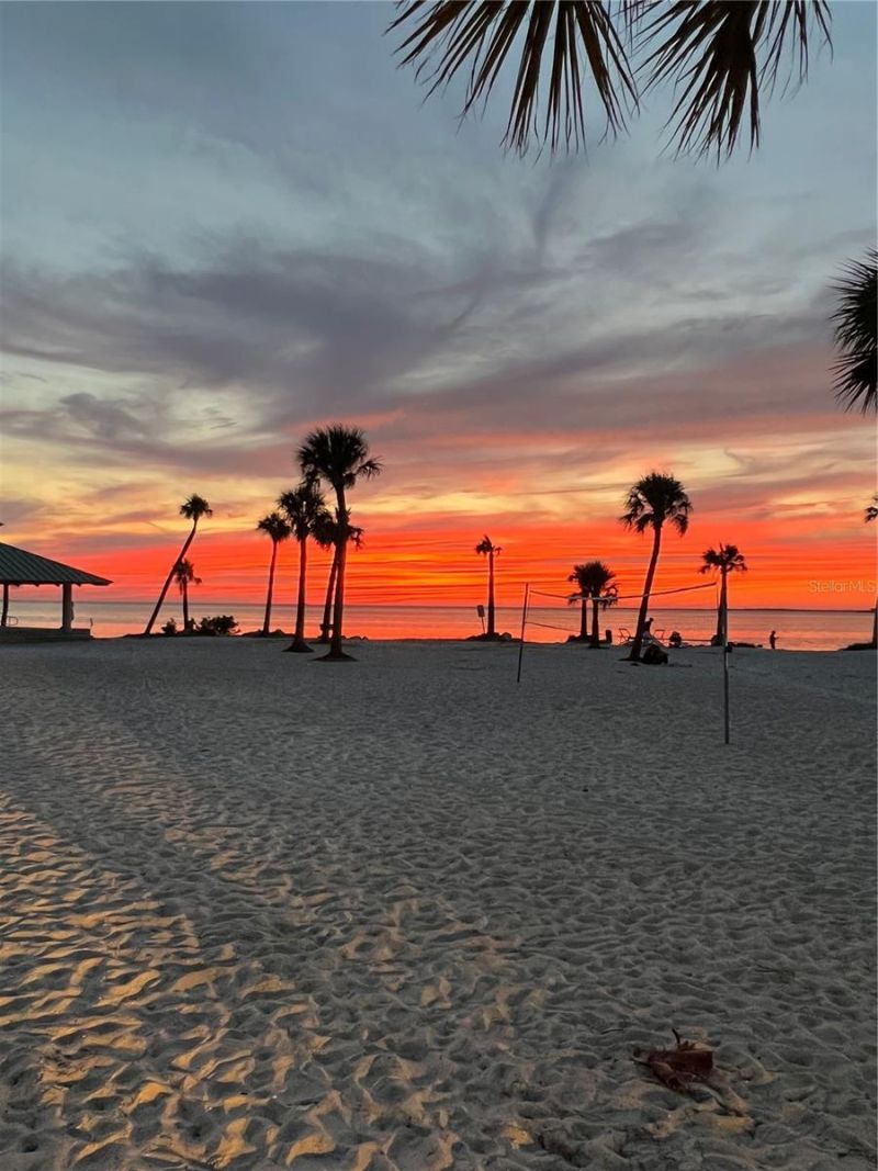 1721 Gulf Road, Tarpon Springs, FL 34689 Photo