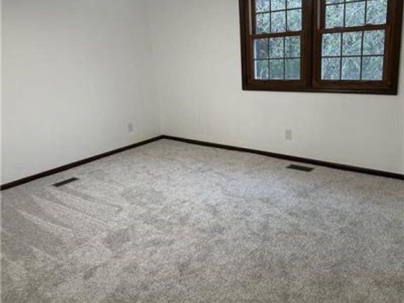 758 Oneida Drive, Springfield Township, OH 45502 Photo 12