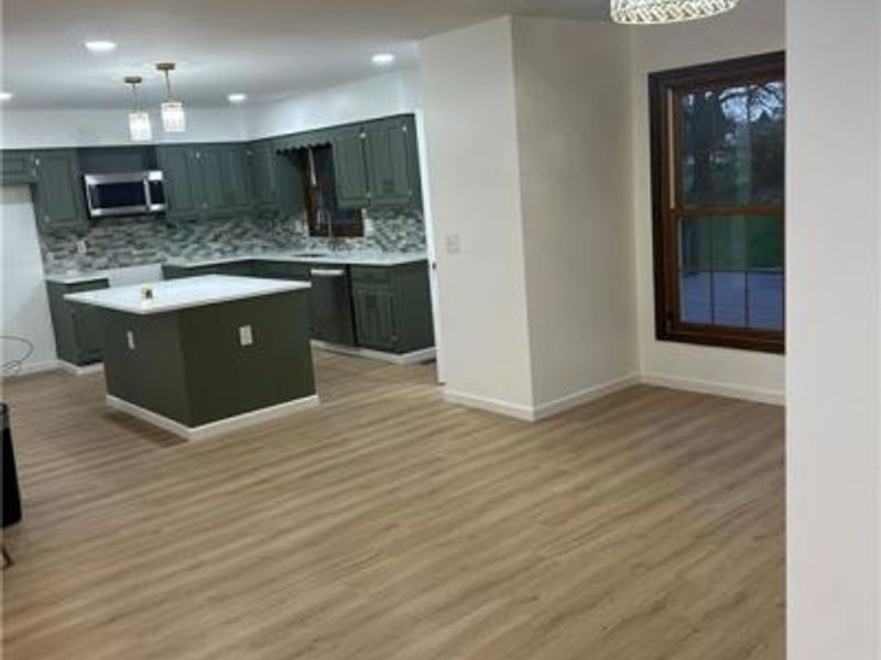 758 Oneida Drive, Springfield Township, OH 45502 Photo 2