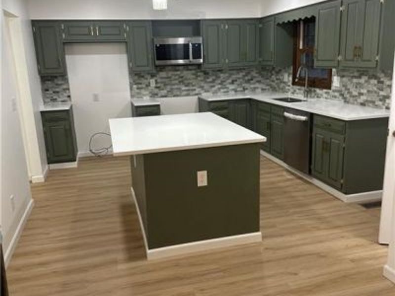 758 Oneida Drive, Springfield Township, OH 45502 Photo 3