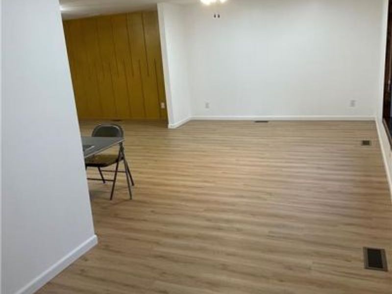 758 Oneida Drive, Springfield Township, OH 45502 Photo 5