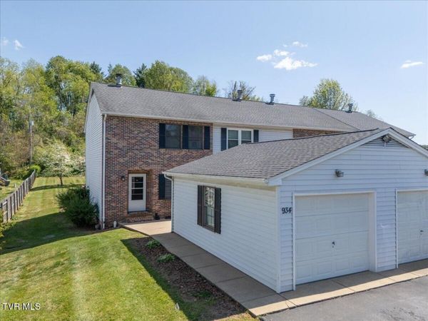 934 Beverly Drive, Unit 4, Abingdon, VA 24210