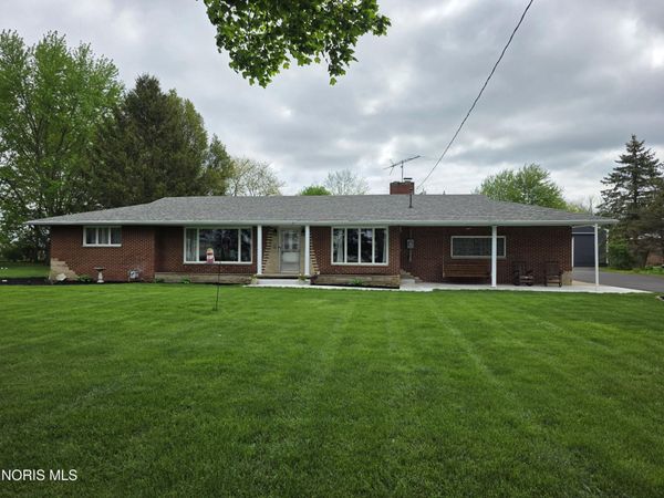 6320 State Route 109, Delta, OH 43515