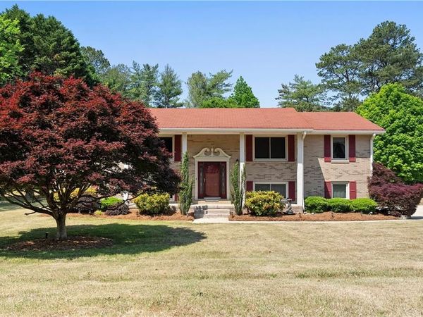955 June Drive SW, Conyers, GA 30094