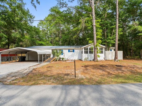 611 Alaqua Drive, Freeport, FL 32439