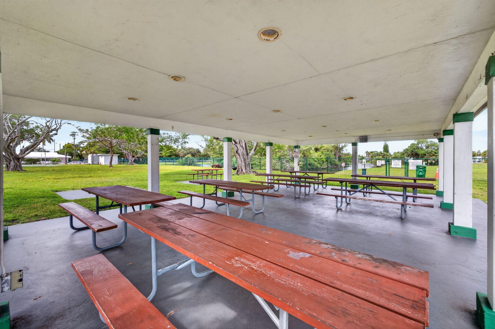 4579 NW 17th Terrace, Tamarac, FL 33309 Photo