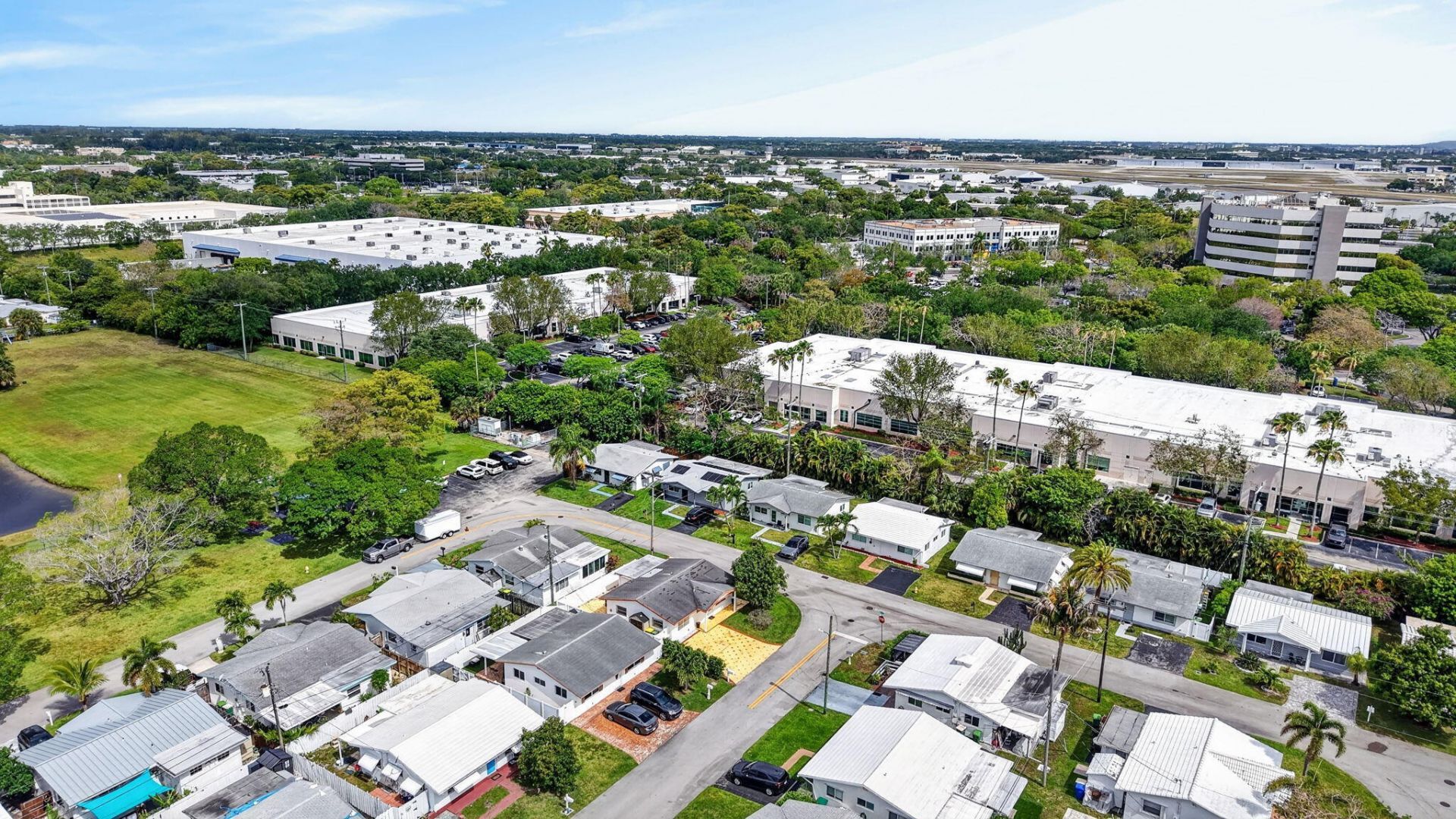 4579 NW 17th Terrace, Tamarac, FL 33309 Photo