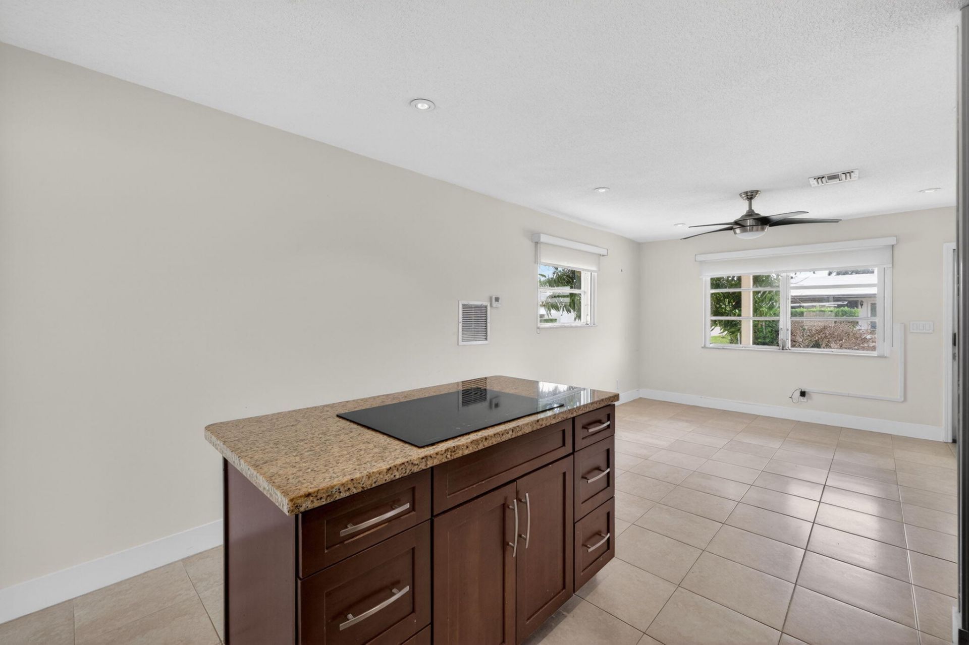 4579 NW 17th Terrace, Tamarac, FL 33309 Photo