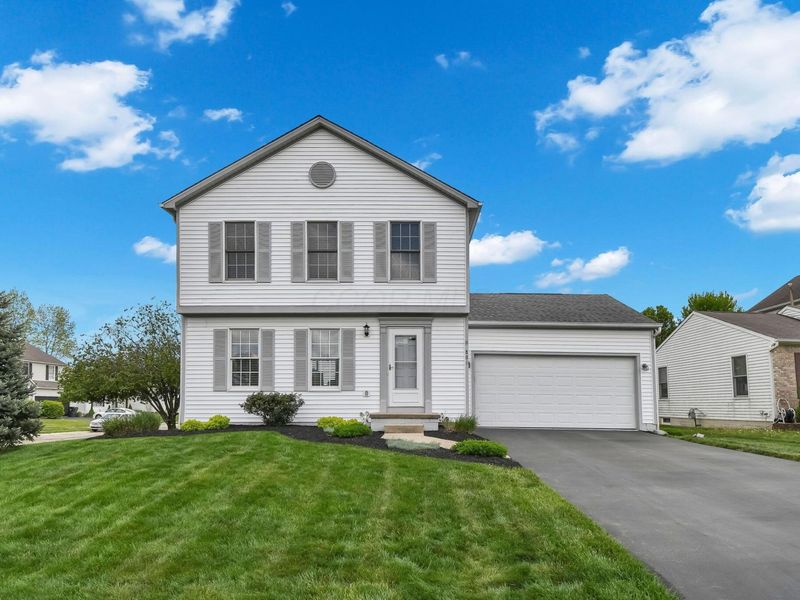 801 Whitehead Drive, Pataskala, OH 43062 Photo 2