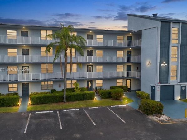 7610 NW 18th St , Unit 203, Margate, FL 33063