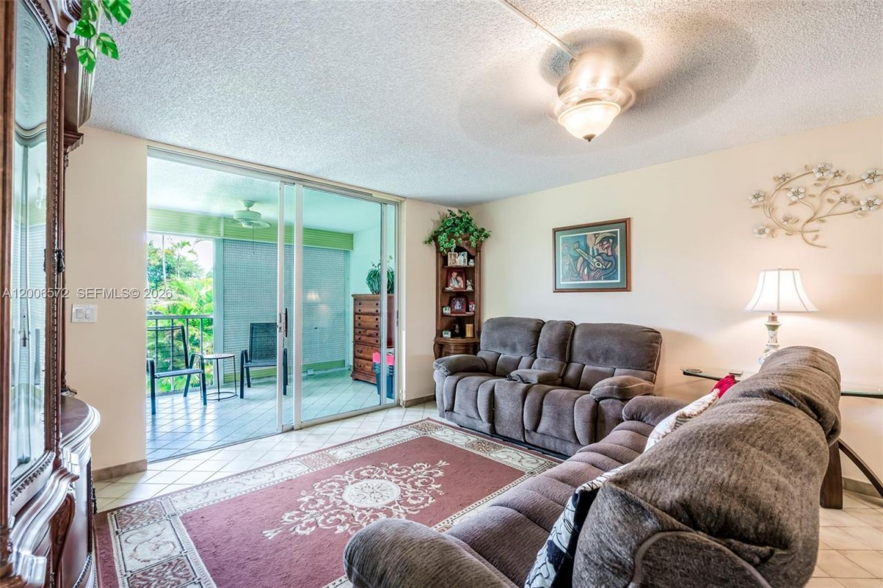 7610 NW 18th St, Unit 203, Margate, FL 33063 Photo
