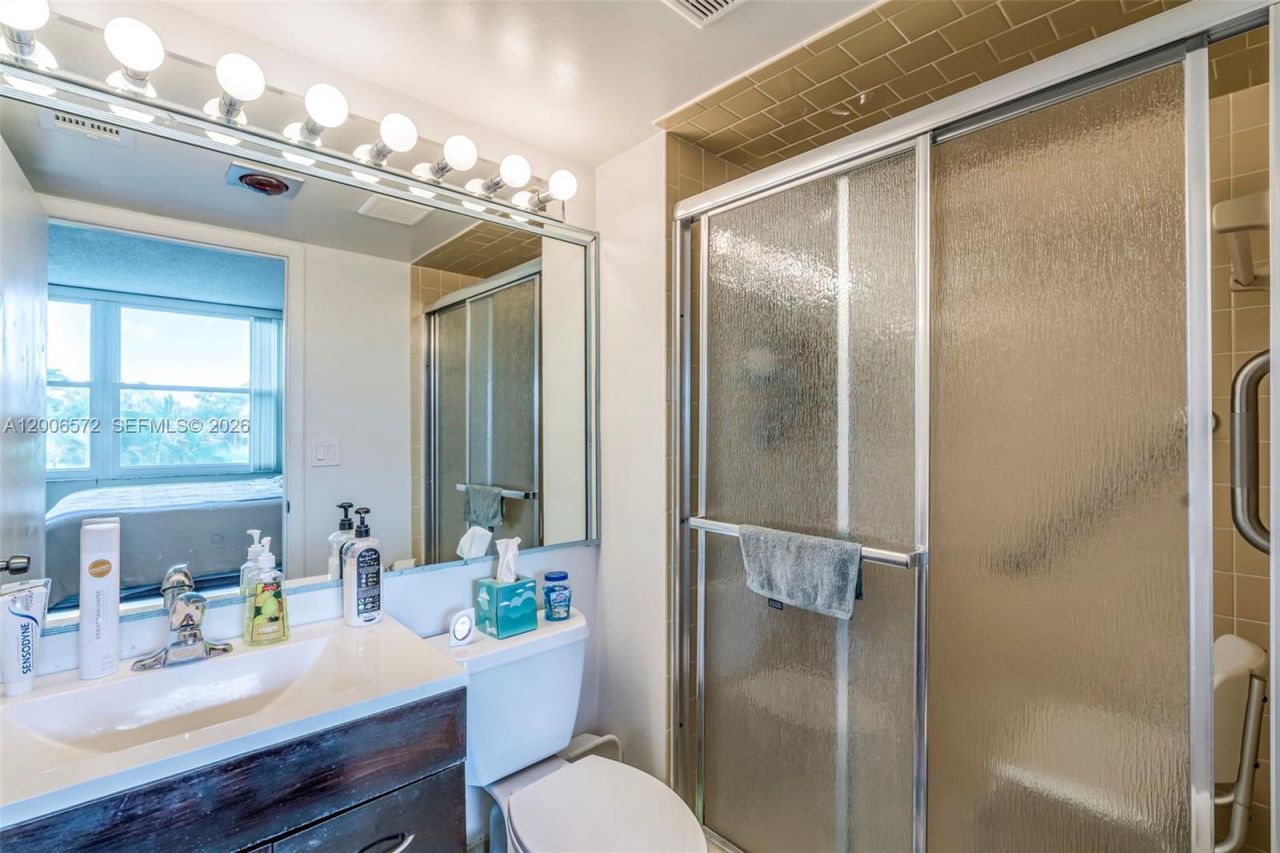 7610 NW 18th St, Unit 203, Margate, FL 33063 Photo