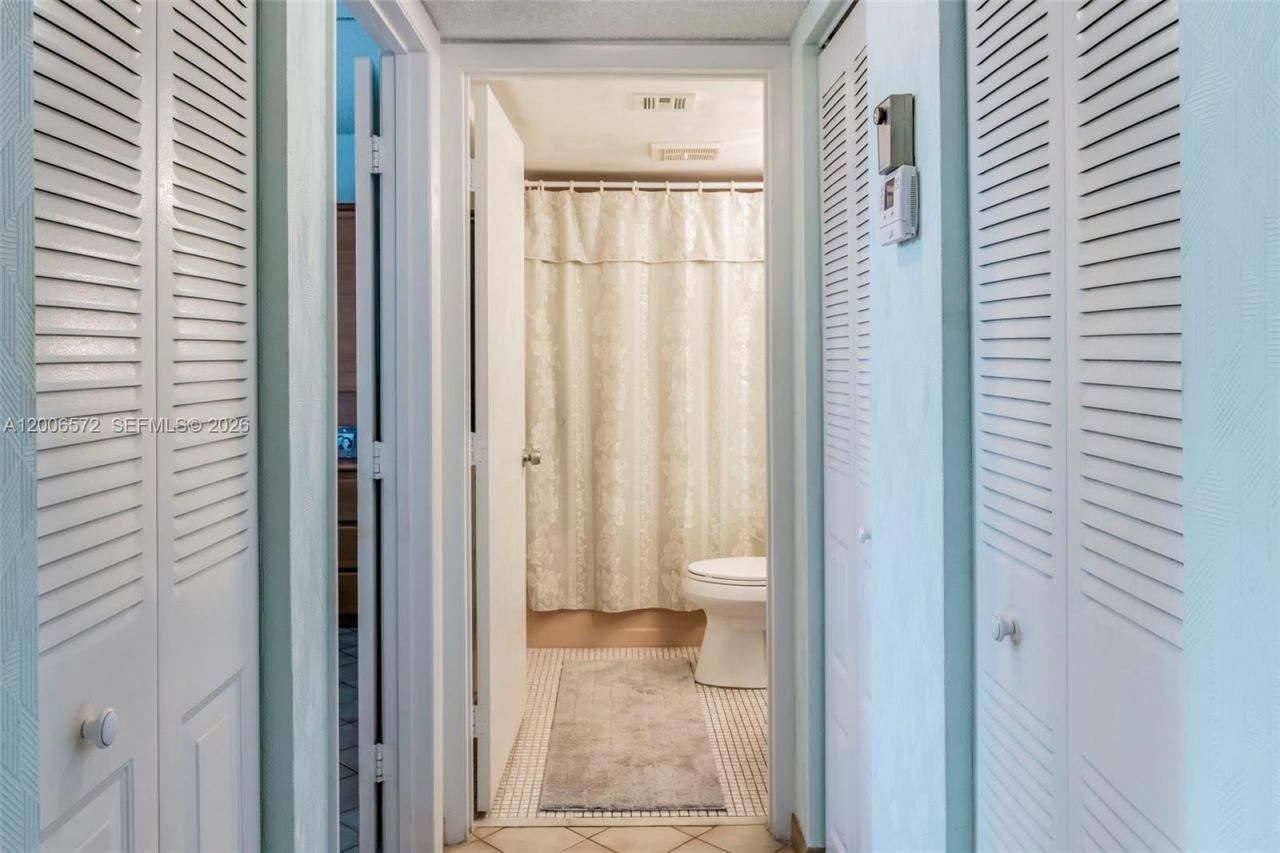 7610 NW 18th St, Unit 203, Margate, FL 33063 Photo