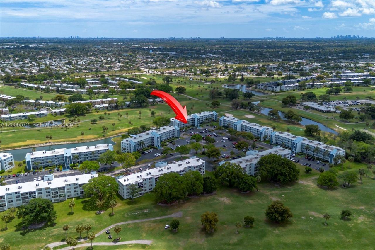 7610 NW 18th St, Unit 203, Margate, FL 33063 Photo