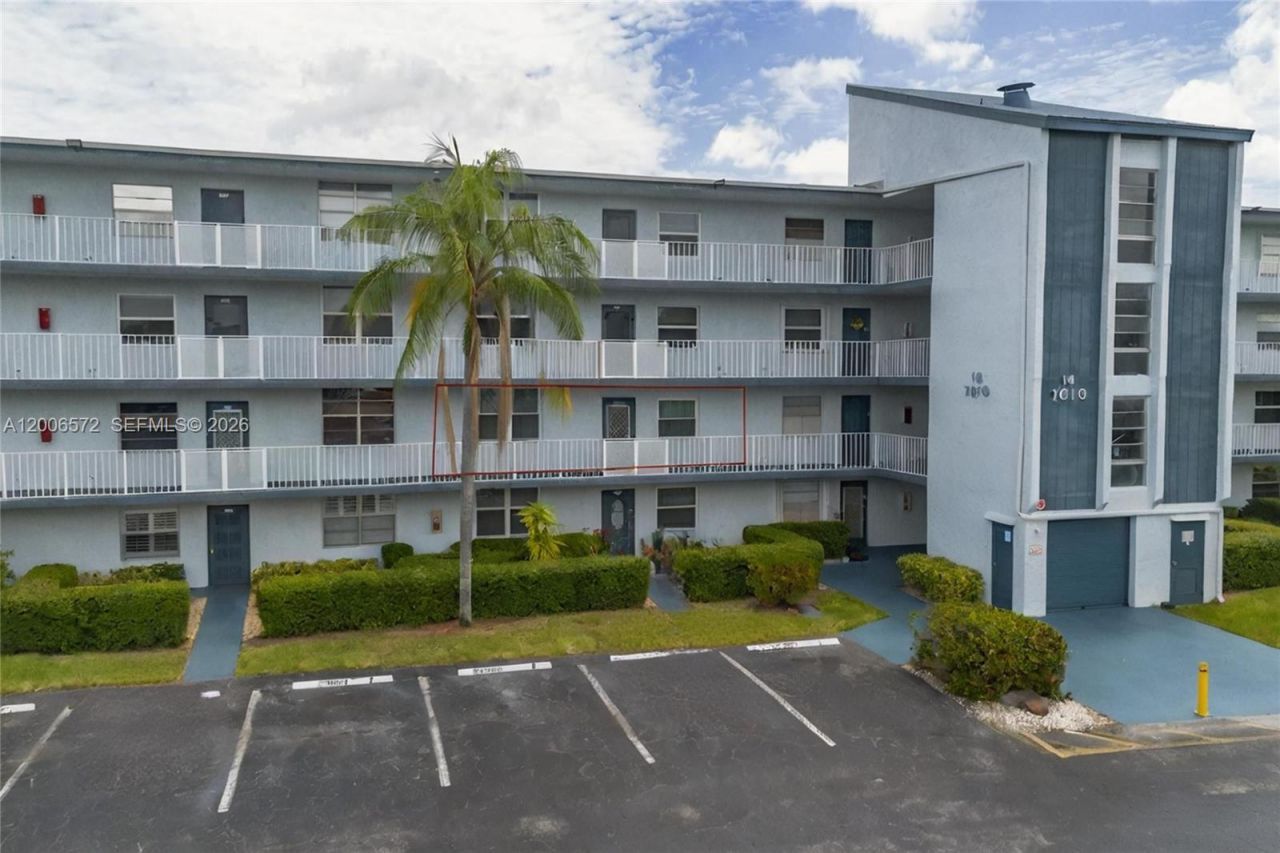 7610 NW 18th St, Unit 203, Margate, FL 33063 Photo