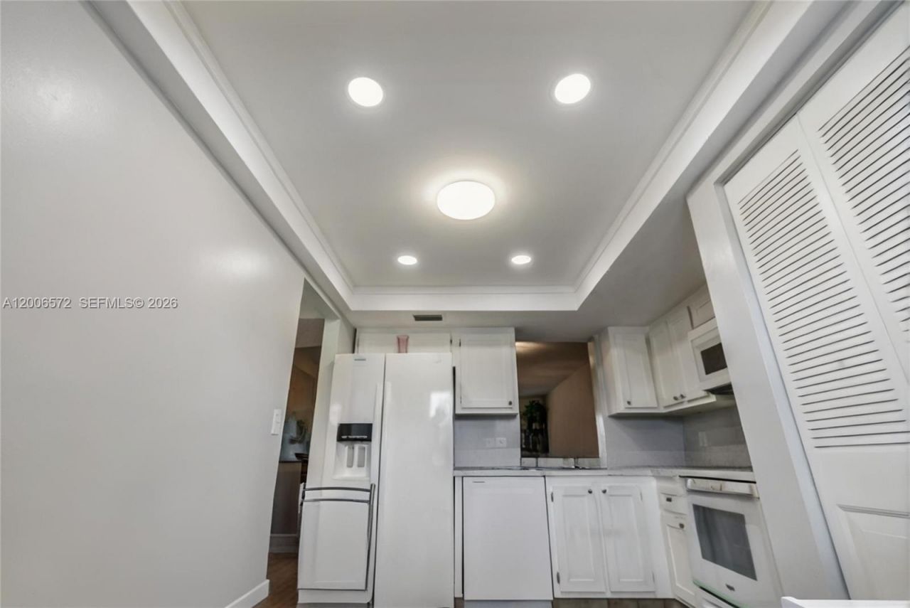 7610 NW 18th St, Unit 203, Margate, FL 33063 Photo