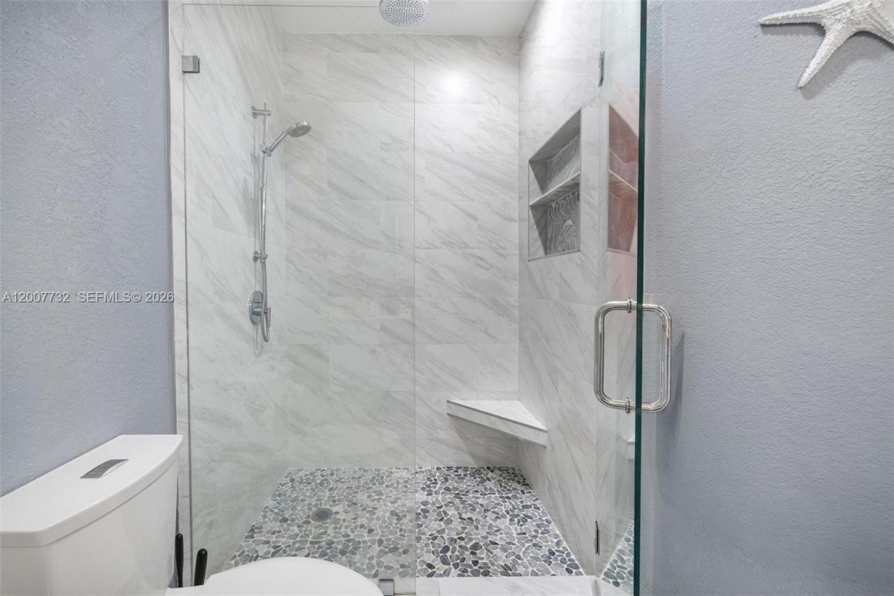 8070 NW 108th Pl , Doral, FL 33178 Photo