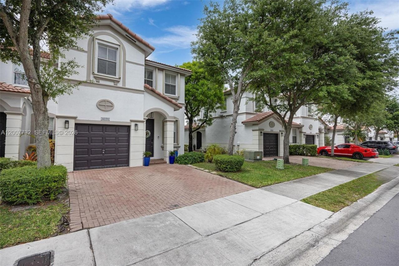 8070 NW 108th Pl , Doral, FL 33178 Photo