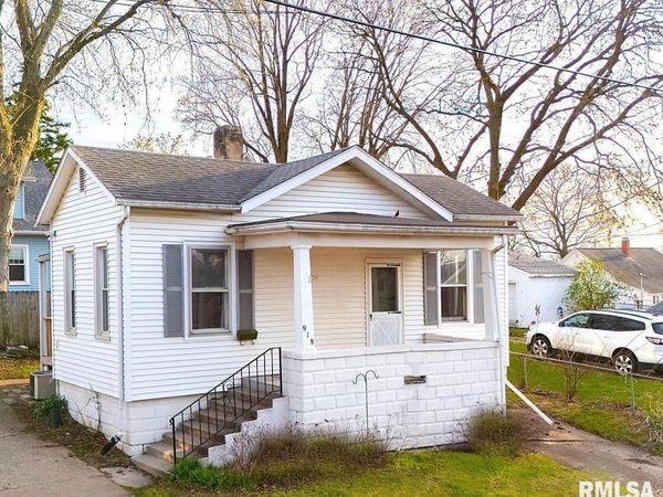 918 MARGARET Street, Pekin, IL 61554