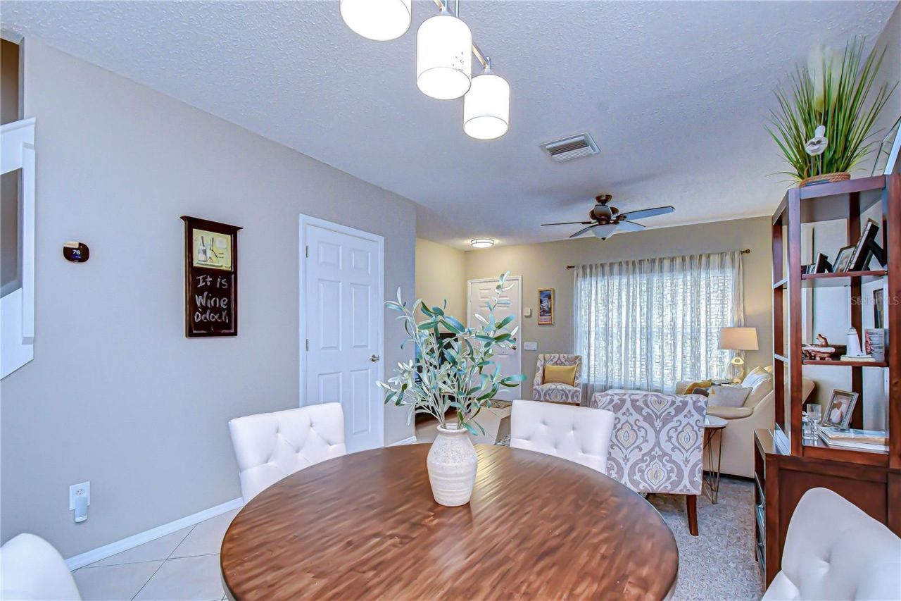 6335 Bayside Key Drive, Tampa, FL 33615 Photo