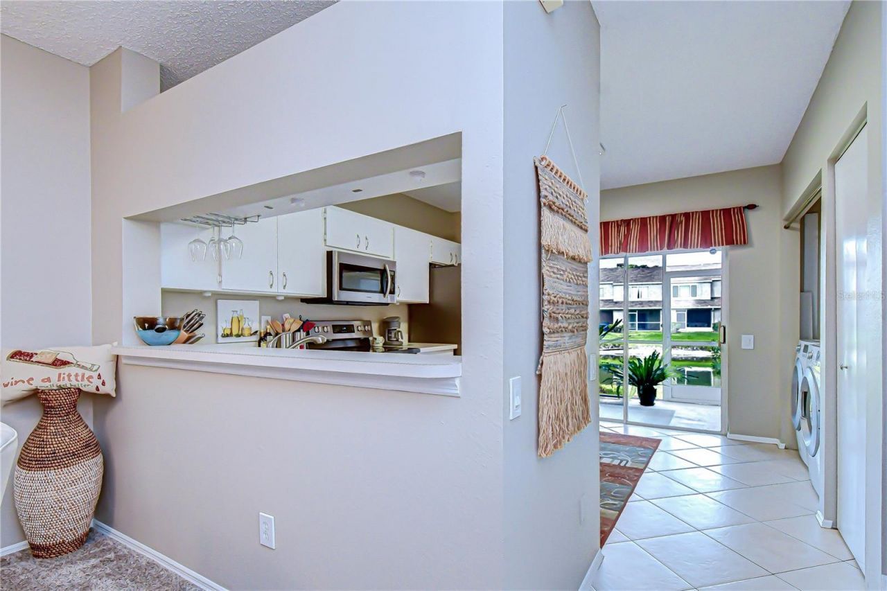 6335 Bayside Key Drive, Tampa, FL 33615 Photo