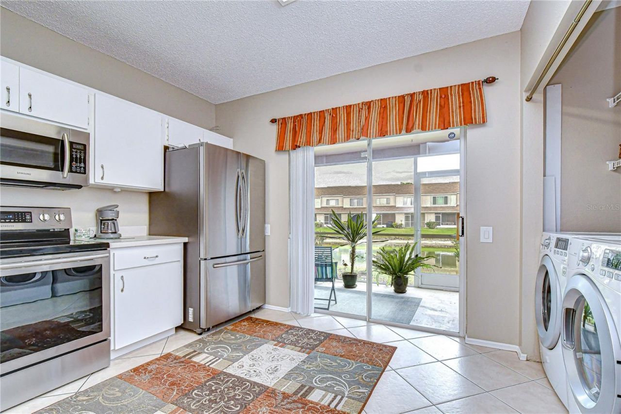 6335 Bayside Key Drive, Tampa, FL 33615 Photo