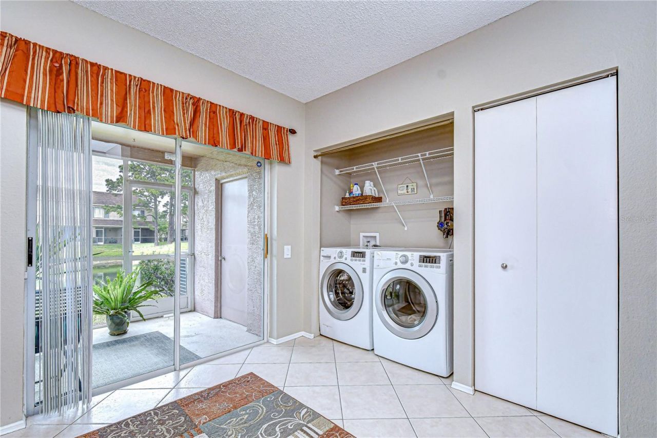 6335 Bayside Key Drive, Tampa, FL 33615 Photo