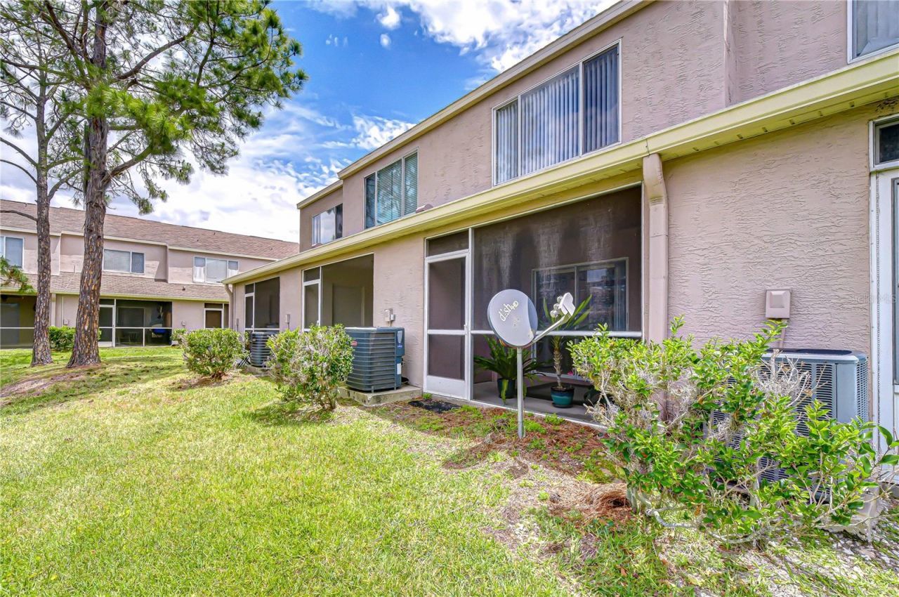 6335 Bayside Key Drive, Tampa, FL 33615 Photo