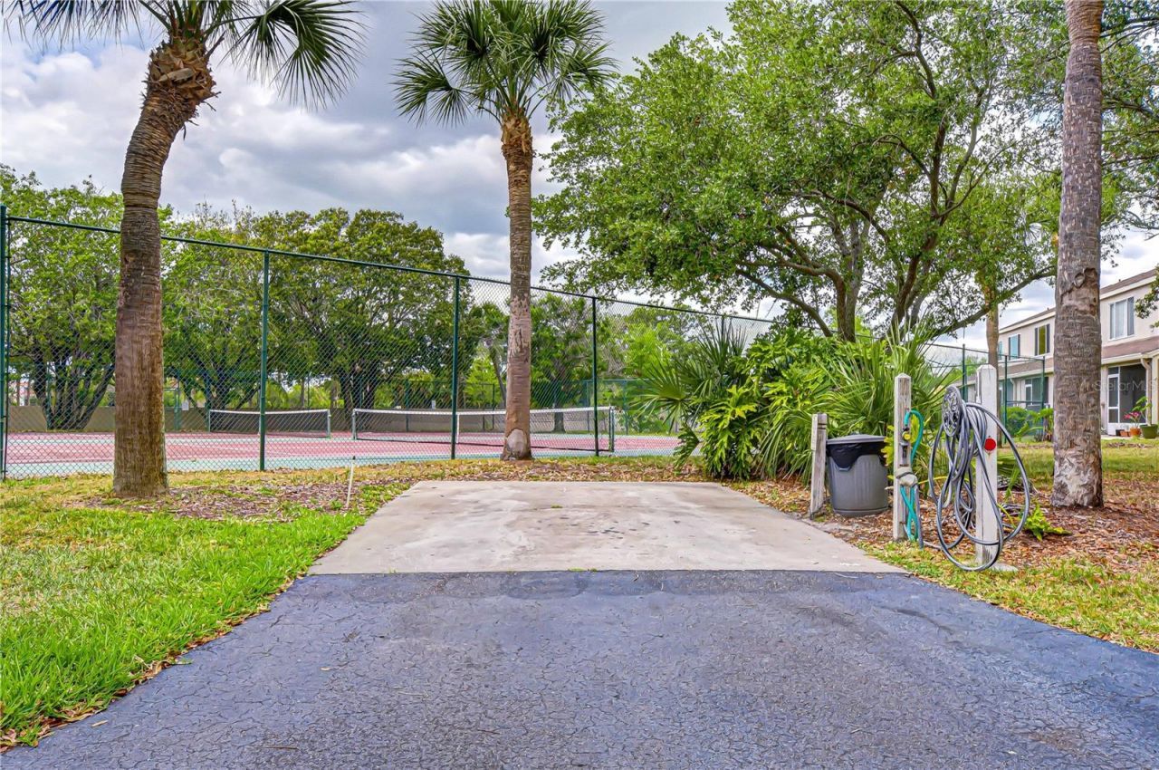 6335 Bayside Key Drive, Tampa, FL 33615 Photo