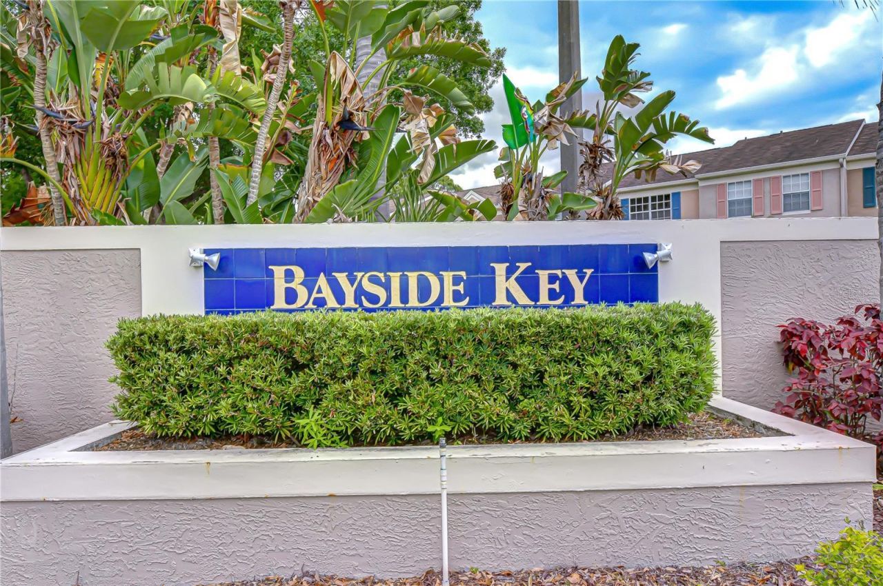 6335 Bayside Key Drive, Tampa, FL 33615 Photo