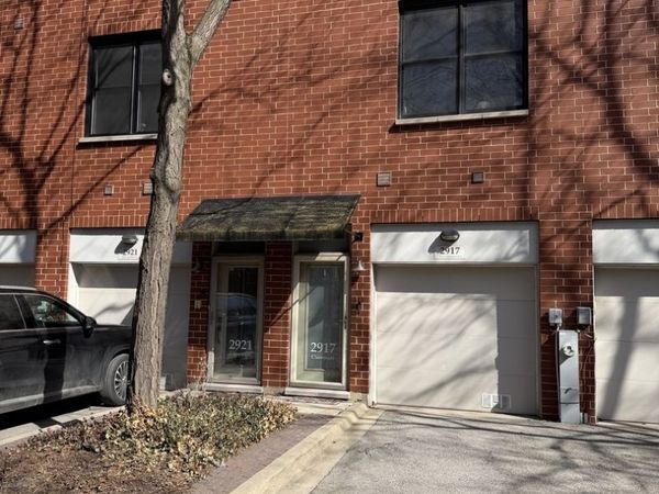 2917 N Claremont Avenue , Chicago, IL 60618