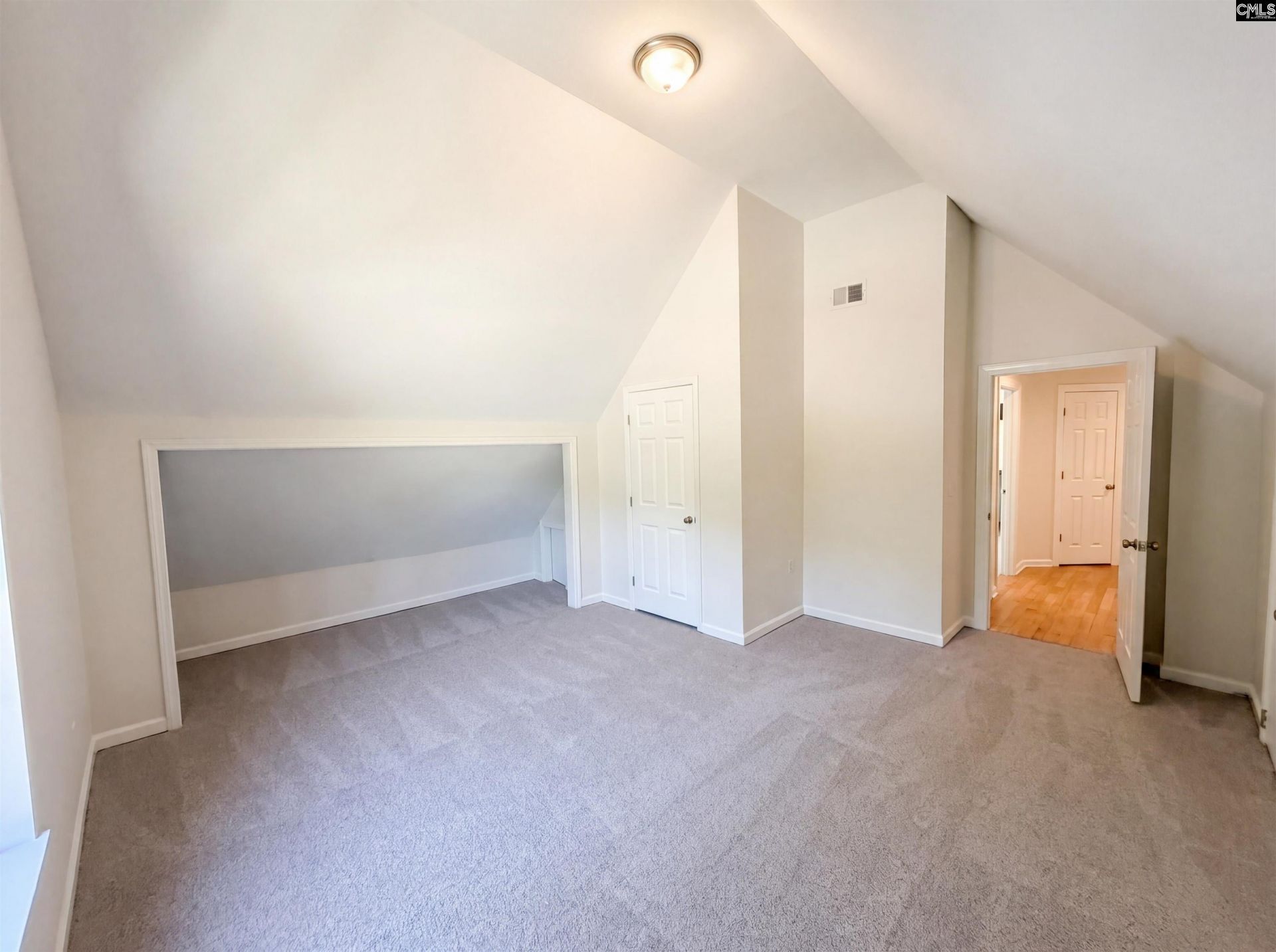 116 Crosscreek Drive  Photo 32