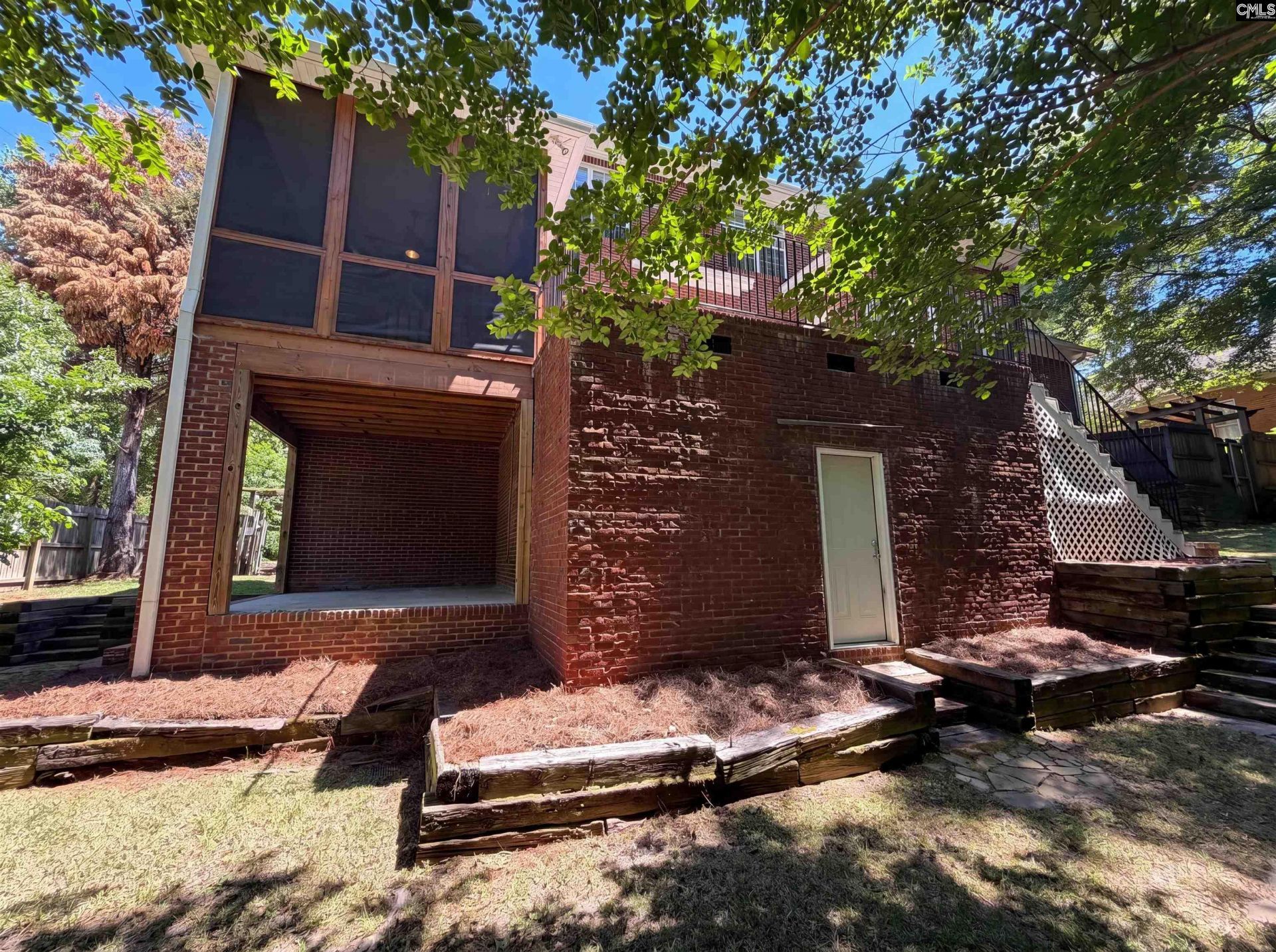 116 Crosscreek Drive  Photo 5