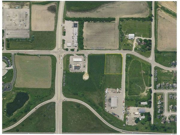 4325 Linden Rd, Rockford, IL 61109