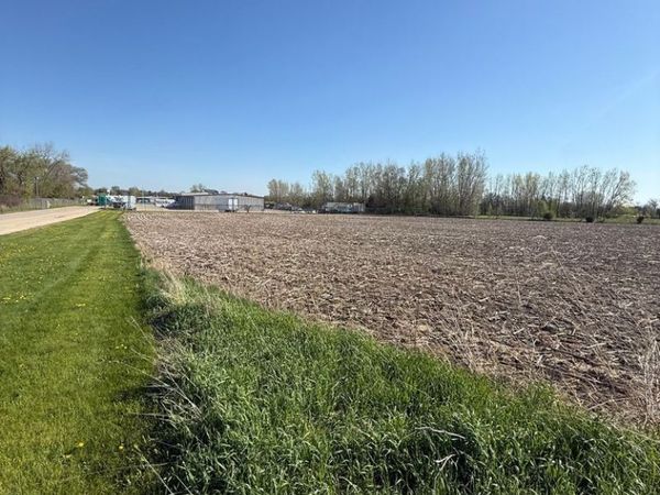 4325 Linden Rd, Rockford, IL 61109