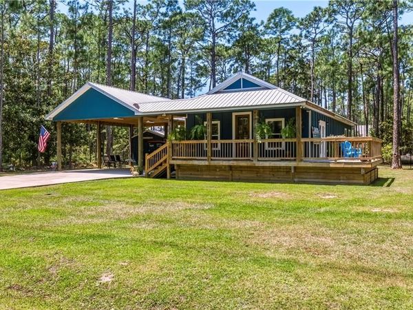 123 Buchanan Street, Dauphin Island, AL 36528