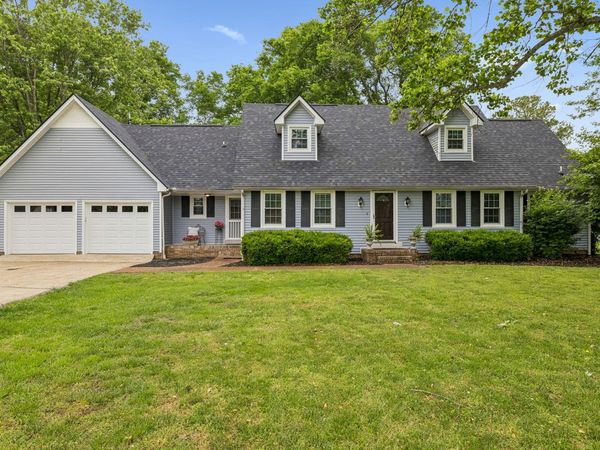 1305 Jewell Dr, Columbia, TN 38401