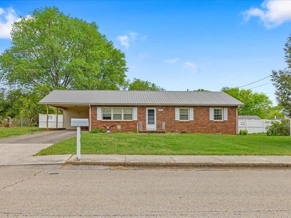 522 Bryson Street , Athens, TN 37303