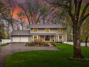 5525 Wedgewood Drive, Excelsior, MN 55331