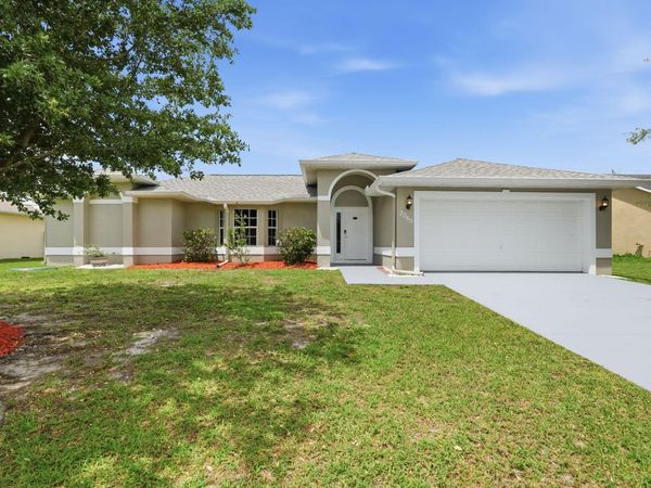 2280 SW Halissee Street, Port St. Lucie, FL 34953