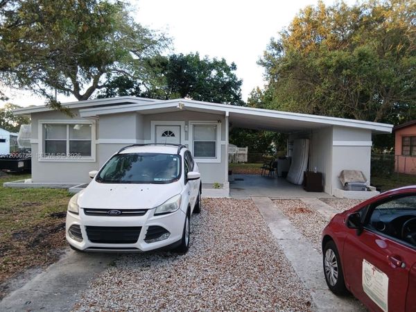 948 NW 14th Ct , Fort Lauderdale, FL 33311