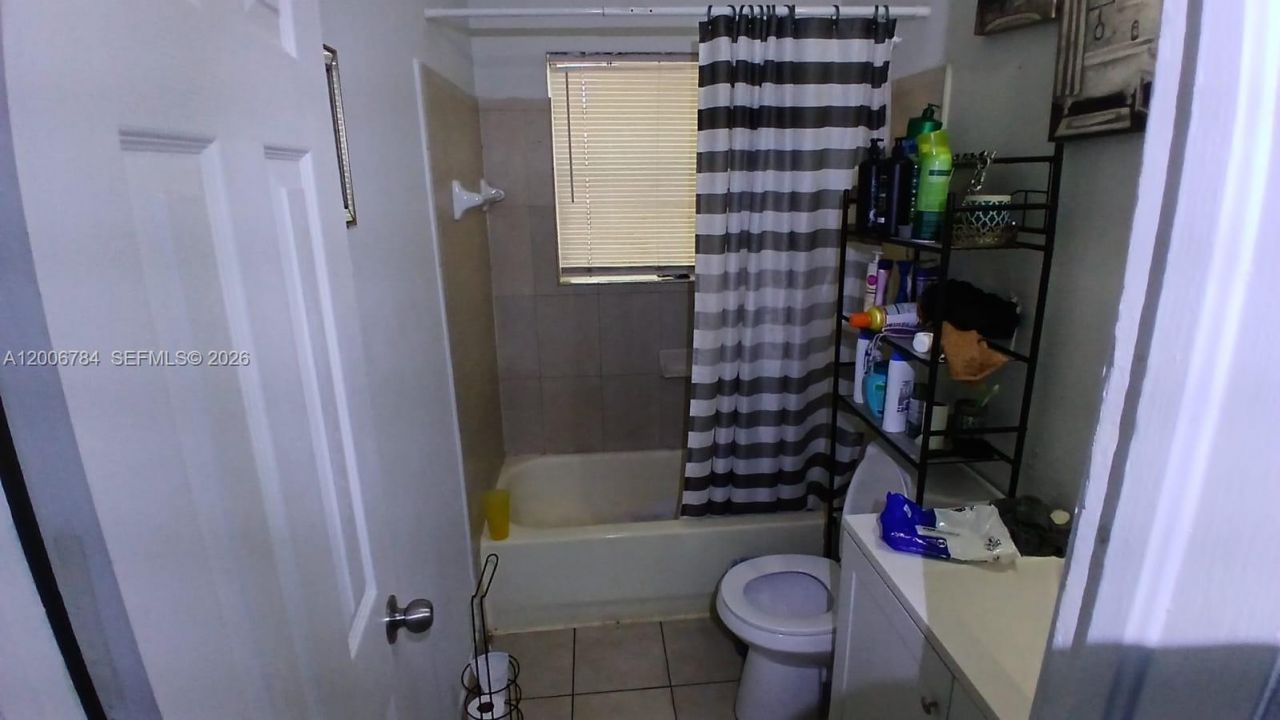 948 NW 14th Ct, Fort Lauderdale, FL 33311 Photo