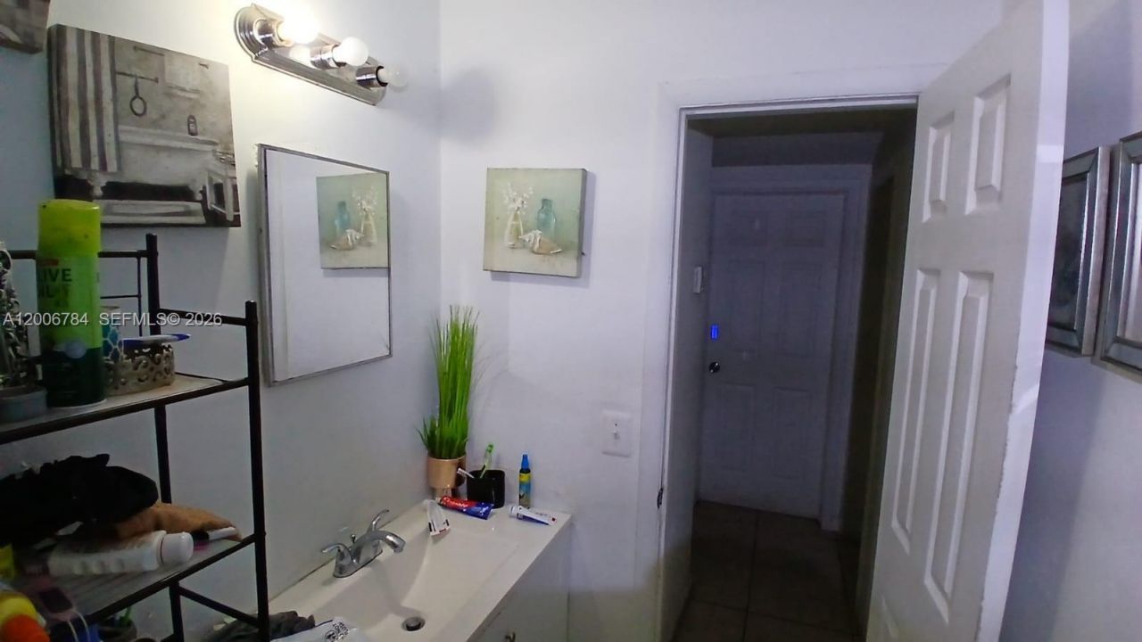 948 NW 14th Ct, Fort Lauderdale, FL 33311 Photo
