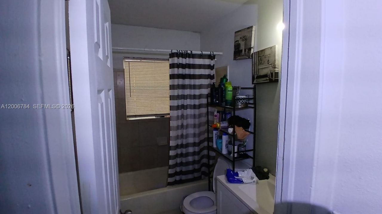 948 NW 14th Ct, Fort Lauderdale, FL 33311 Photo