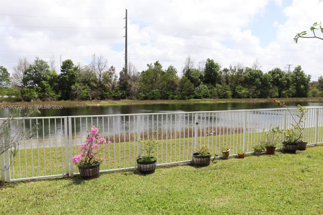 3221 SW 173rd Ter , Miramar, FL 33029 Photo