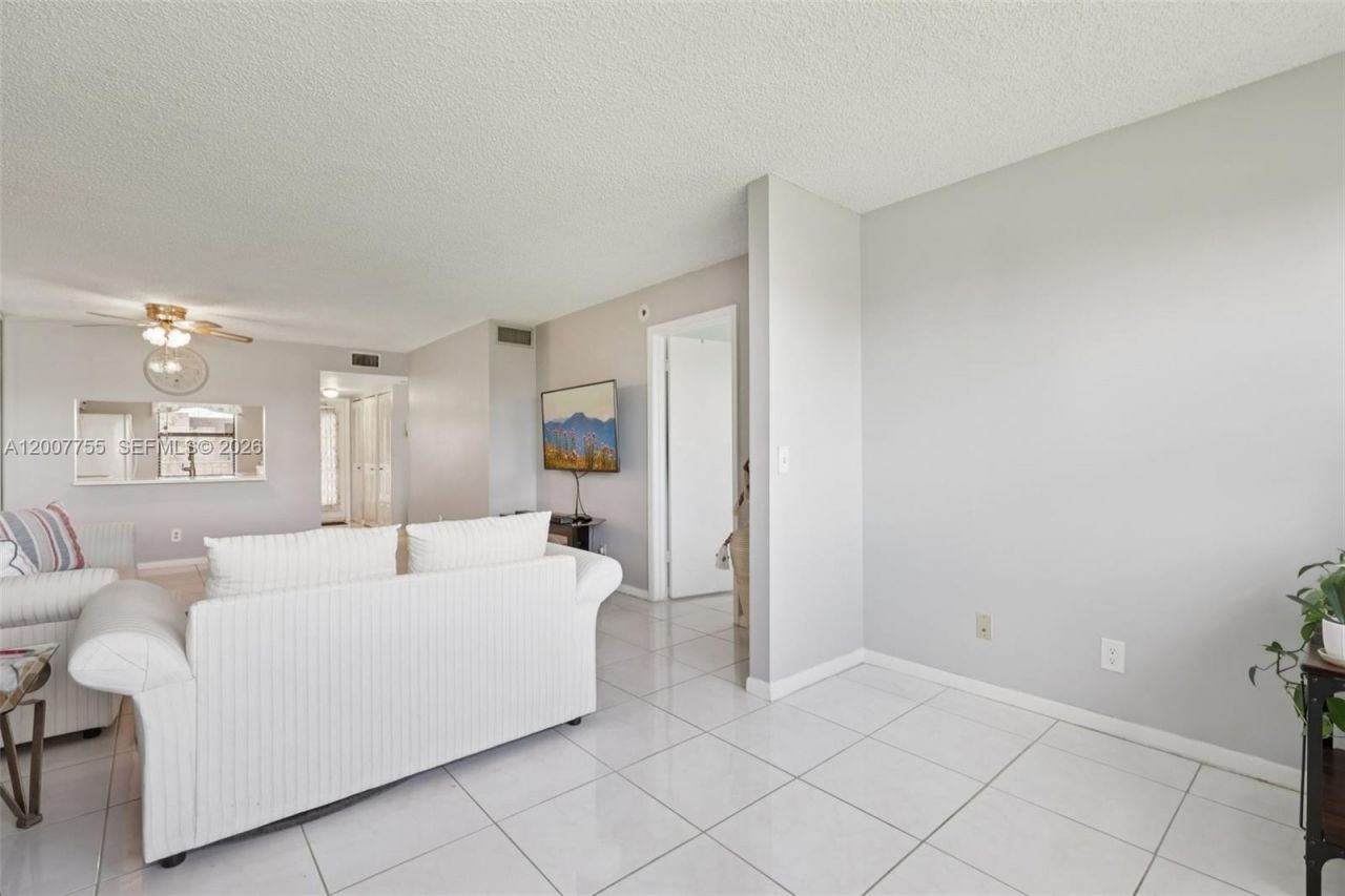 2793 NW 104th Ave, Unit 401, Sunrise, FL 33322 Photo